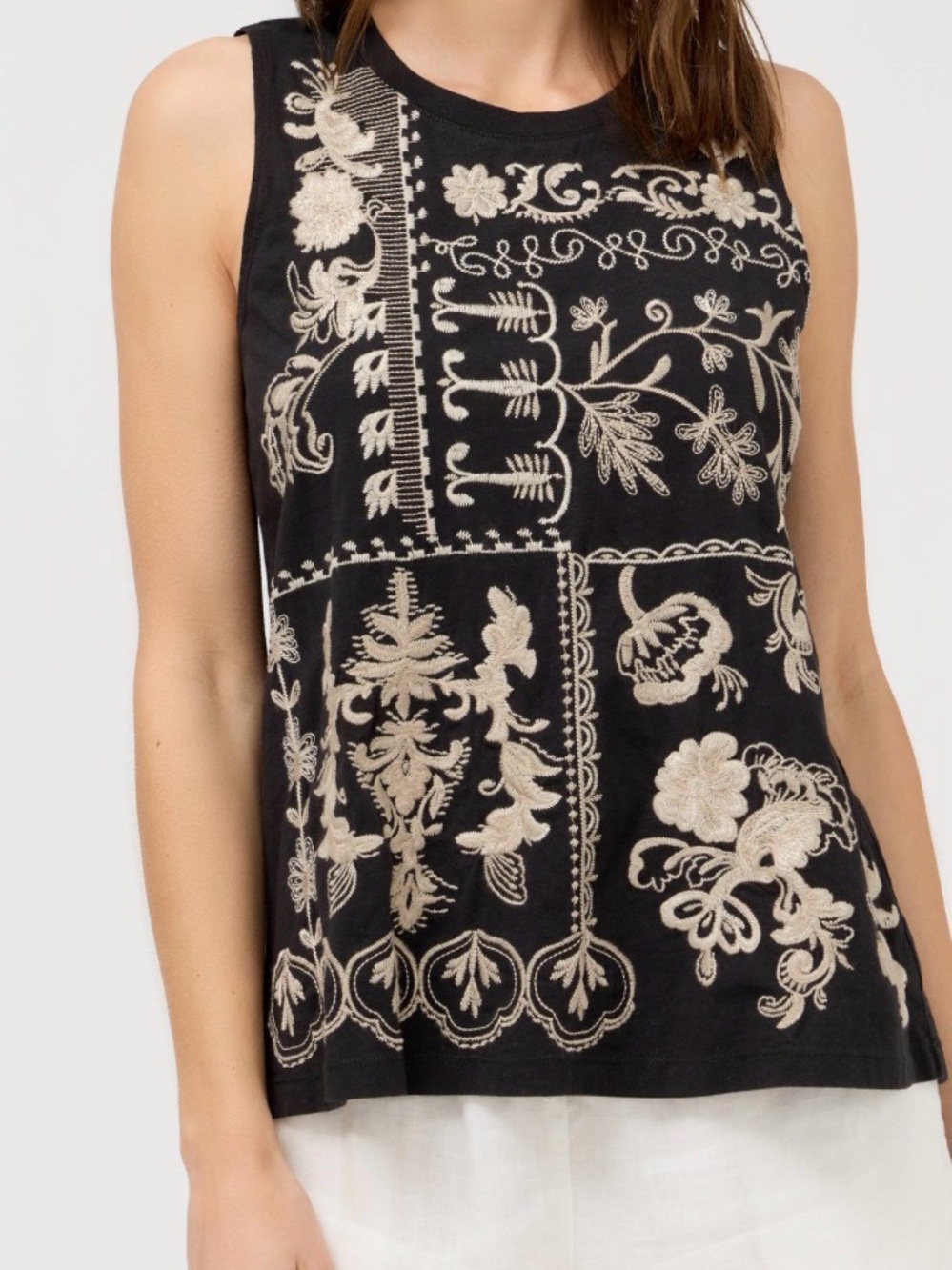 JW Sleeveless Black Embroidered Floral Tank Top